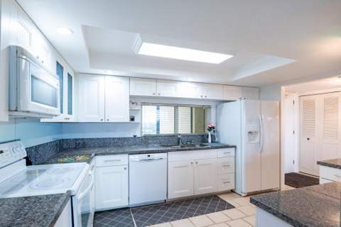 2480 Presidential Way #1103, West Palm Beach FL - photo 16 of 40