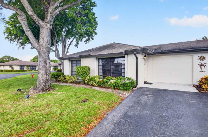2 bedroom Condominium at 4855 Equestrian Road #A, Greentree Villas Condo, Boynton Beach — photo 2