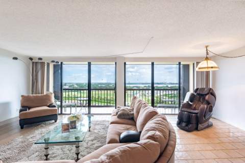 2480 Presidential Way #1103, West Palm Beach FL - photo 10 of 40