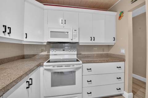 1120 Boxwood Drive, Delray Beach FL - photo 15 of 55