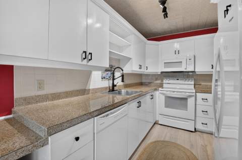 1120 Boxwood Drive, Delray Beach FL - photo 12 of 55