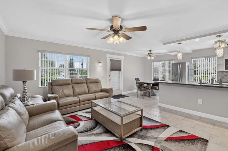 2 bedroom Condominium at 385 Burgundy I, Kings Point, Delray Beach — photo 4