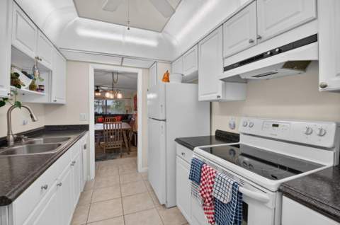 2700 SW 22nd Avenue #1406, Delray Beach FL - photo 16 of 28