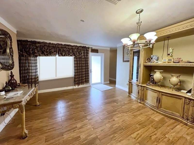 4 bedroom Single Family Residence at 3362 NW 23rd Court, Lauderdale Lakes East Gate, Lauderdale Lakes — photo 4