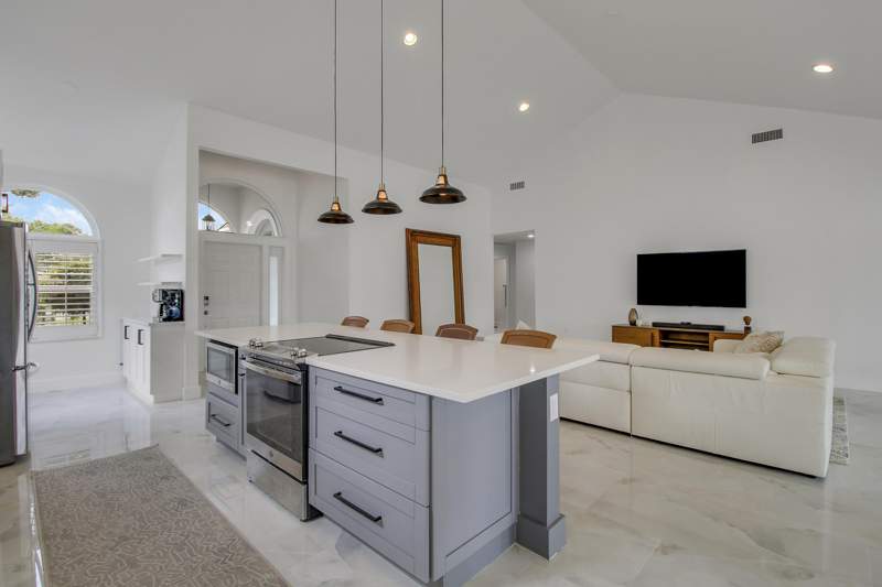 3 bedroom Single Family Residence at 2308 Saratoga Bay Drive, Saratoga Bay, West Palm Beach — photo 4