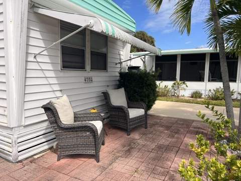 4768 NE Blue Heron Lane, Jensen Beach FL - photo 6 of 28