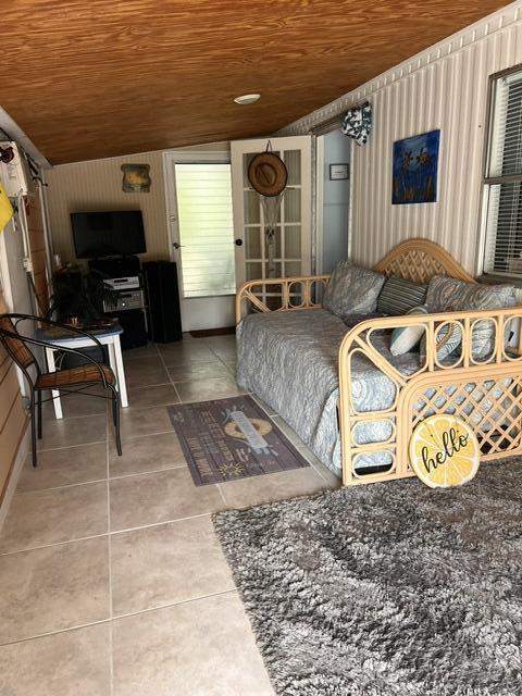 4768 NE Blue Heron Lane, Jensen Beach FL - photo 8 of 28