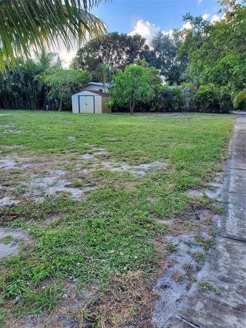 264 NE 45th Street, Deerfield Beach FL - photo 19 of 22