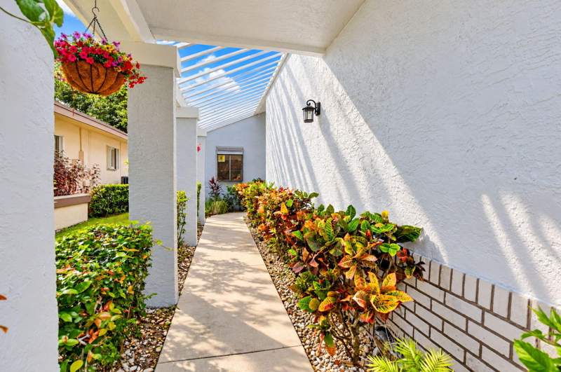 3 bedroom Single Family Residence at 2600 Aloe Avenue, Tartan Coconut Creek-Parcel "C", Coconut Creek — photo 4
