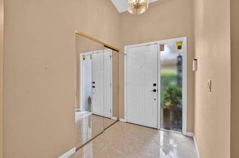 2600 Aloe Avenue, Coconut Creek FL - photo 6 of 46