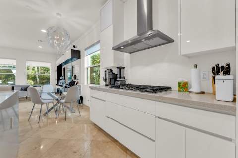 12075 NW 81st Court, Parkland FL - photo 17 of 90