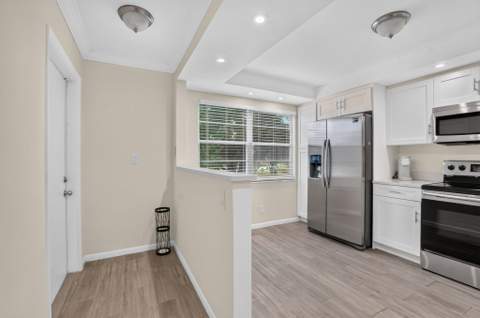 4302 Martinique Circle #A2, Coconut Creek FL - photo 7 of 38