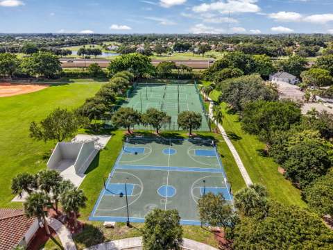 7598 Downwinds Lane, Lake Worth FL - photo 10 of 51