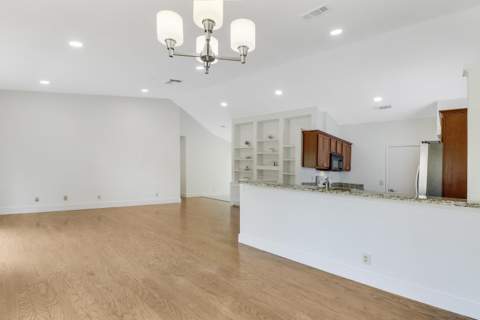 107 Greenbriar Drive, Jupiter FL - photo 8 of 30
