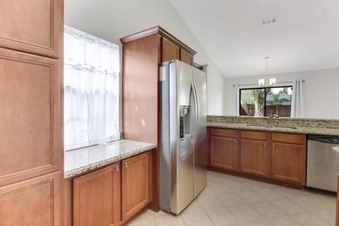 107 Greenbriar Drive, Jupiter FL - photo 11 of 30