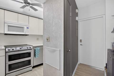 710 N Ocean Boulevard #506, Pompano Beach FL - photo 12 of 52