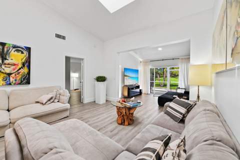 7571 Seafoam Court, Boynton Beach FL - photo 14 of 53