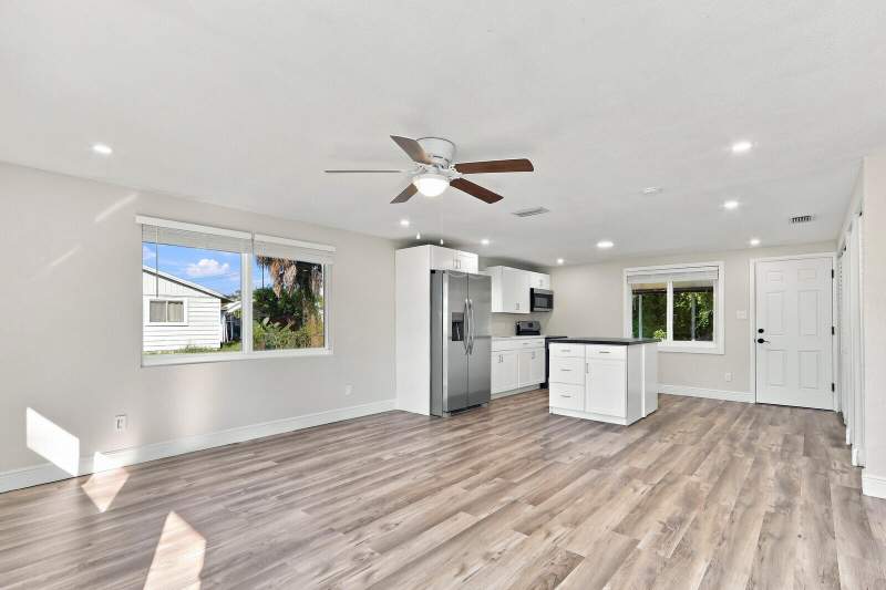 3 bedroom Single Family Residence at 6904 Penny Lane, Lakewood Park Unit 9, Fort Pierce — photo 4