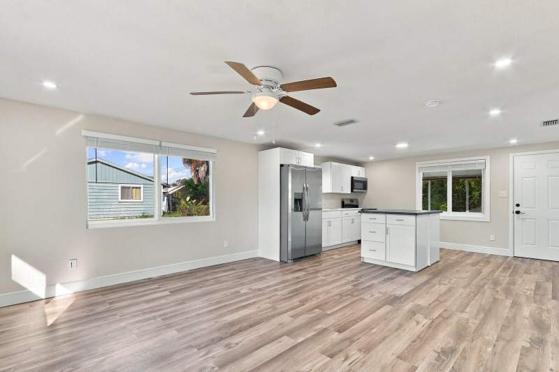 3 bedroom Single Family Residence at 6904 Penny Lane, Lakewood Park Unit 9, Fort Pierce — photo 5