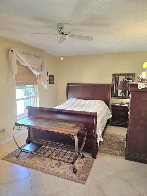 311 Waterside Drive, Hypoluxo FL - photo 12 of 37