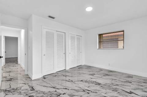 4402 NW 43rd Terrace, Tamarac FL - photo 14 of 34