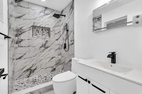 4402 NW 43rd Terrace, Tamarac FL - photo 13 of 34