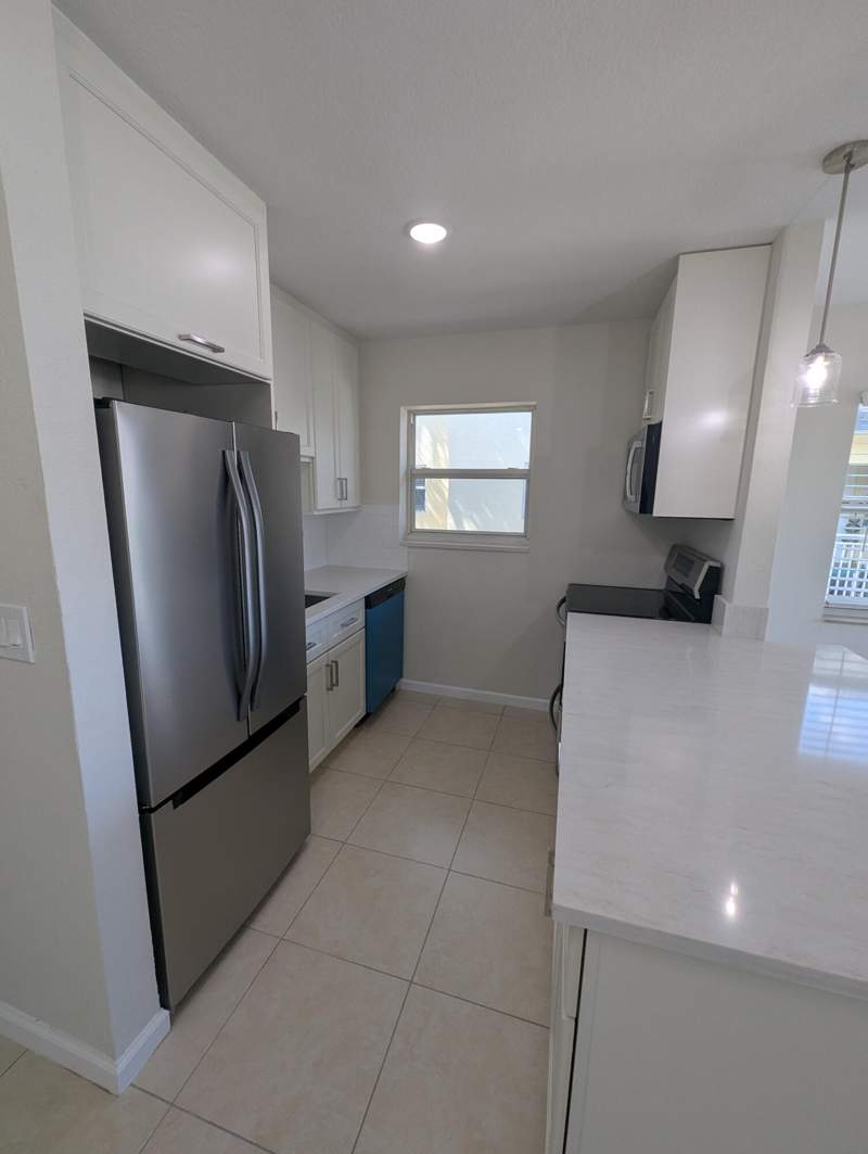 1 bedroom Condominium at 2120 NE 42nd Court #5, Gardens At Lighthouse Point, Lighthouse Point — photo 5