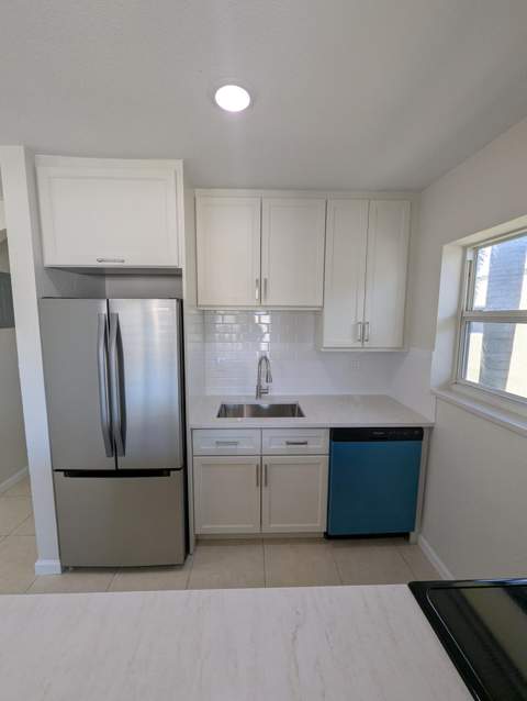 2120 NE 42nd Court #5, Lighthouse Point FL - photo 6 of 17