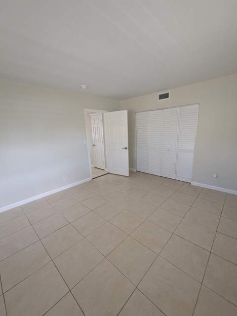 2120 NE 42nd Court #5, Lighthouse Point FL - photo 11 of 17