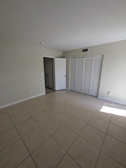 2120 NE 42nd Court #5, Lighthouse Point FL - photo 13 of 17
