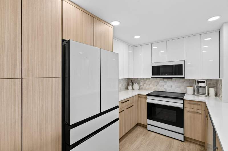 1 bedroom Condominium at 1150 Hillsboro Mile #911, Opal Towers West Condo, Hillsboro Beach — photo 5