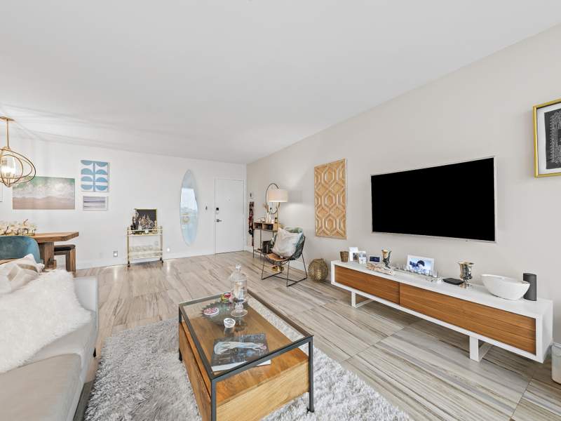 1 bedroom Condominium at 2715 N Ocean Boulevard #10F, Embassy Tower II, Fort Lauderdale — photo 4