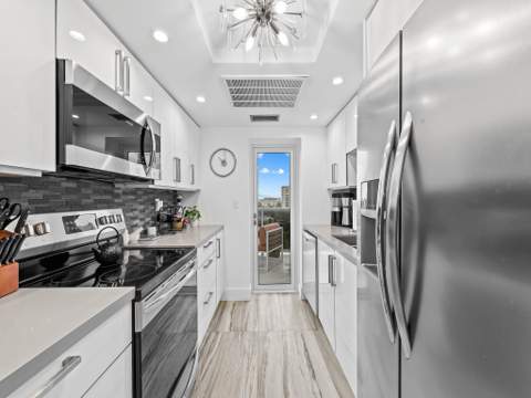 2715 N Ocean Boulevard #10F, Fort Lauderdale FL - photo 11 of 30