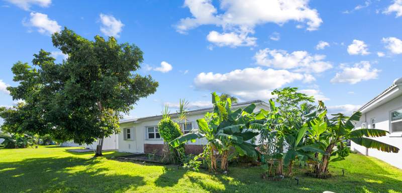 2 bedroom Single Family Residence at 8201 NW 59th Court, Mainlands Of Tamarac Lakes 13, Tamarac — photo 2