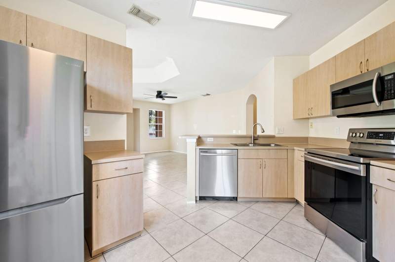 2 bedroom Condominium at 1906 Belmont Place, Residences Of Belmont At Boynton Beach Condo, Boynton Beach — photo 3