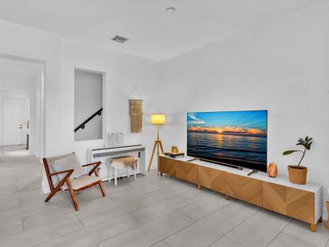 790 NW 83rd Lane, Boca Raton FL - photo 10 of 53