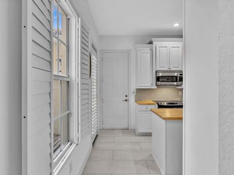 790 NW 83rd Lane, Boca Raton FL - photo 21 of 53