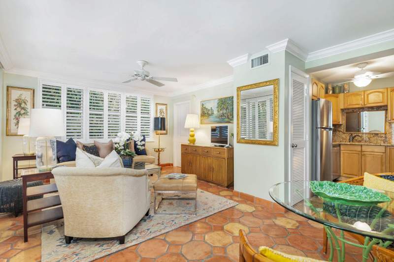 1 bedroom Condominium at 401 Peruvian Avenue #1050, Peruvian Terrace Condo, Palm Beach — photo 2