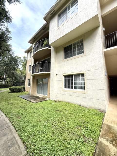 1100 N Crestwood Court #1112, Royal Palm Beach FL - photo 22 of 24