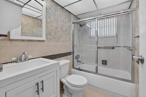 152 Valencia G Boulevard, Delray Beach FL - photo 19 of 33