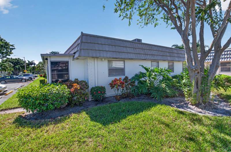 2 bedroom Condominium at 152 Valencia G Boulevard, Kings Point Valencia Condos, Delray Beach — photo 2