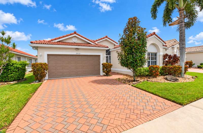 3 bedroom Single Family Residence at 10410 Utopia Circle, Grove Isle, Boynton Beach — photo 2