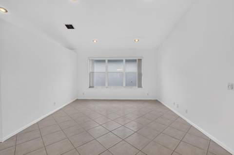10410 Utopia Circle, Boynton Beach FL - photo 10 of 58