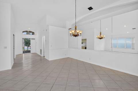 10410 Utopia Circle, Boynton Beach FL - photo 8 of 58