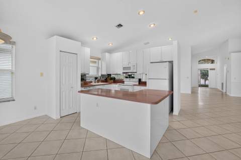 10410 Utopia Circle, Boynton Beach FL - photo 13 of 58