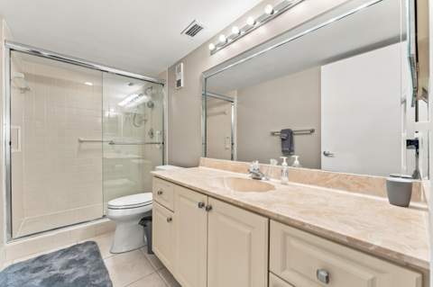 7280 Amberly Lane #402, Delray Beach FL - photo 23 of 68