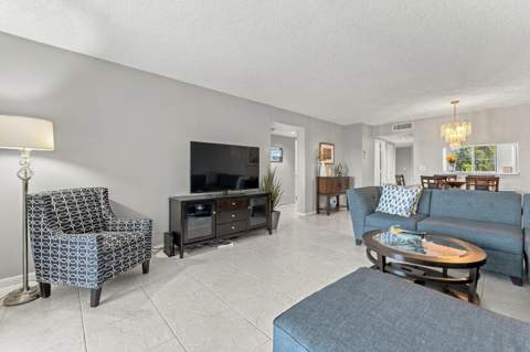 7280 Amberly Lane #402, Delray Beach FL - photo 13 of 68