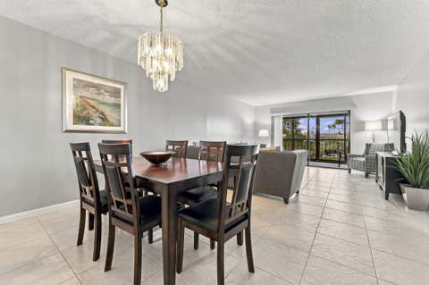7280 Amberly Lane #402, Delray Beach FL - photo 14 of 68