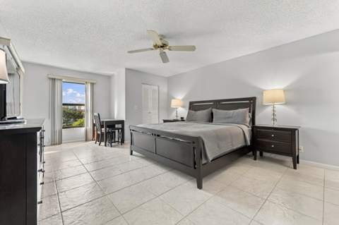 7280 Amberly Lane #402, Delray Beach FL - photo 18 of 68