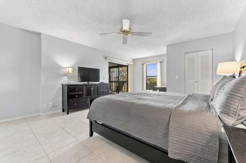7280 Amberly Lane #402, Delray Beach FL - photo 19 of 68